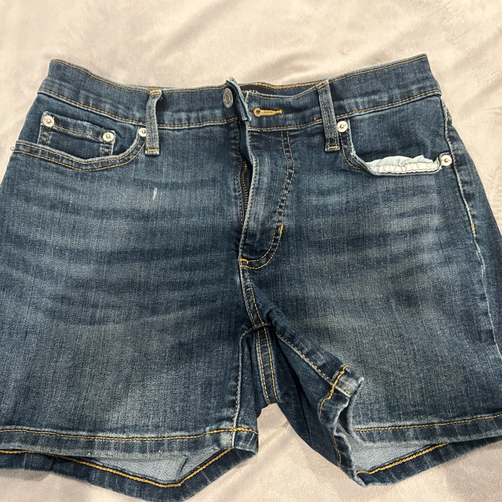 CLOSET CLEAROUT - Picture 6 of 6